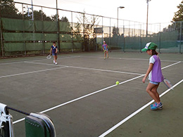 ジュニアテニスの様子